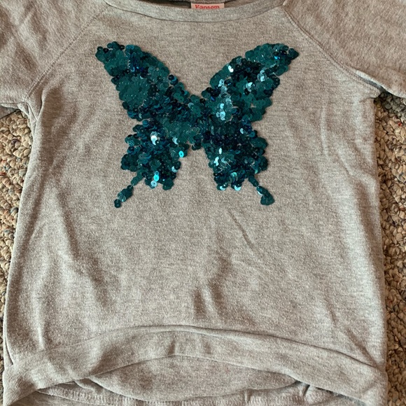 Girls grey sweatshirt w/ blue butterfly - Picture 3 of 5